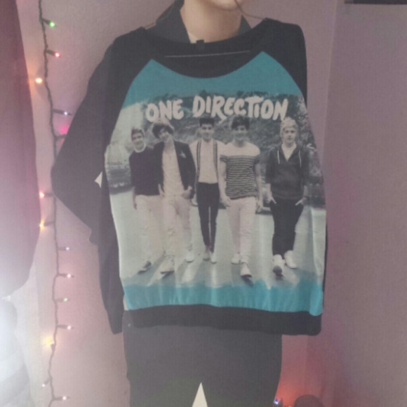 One direction long sleeve