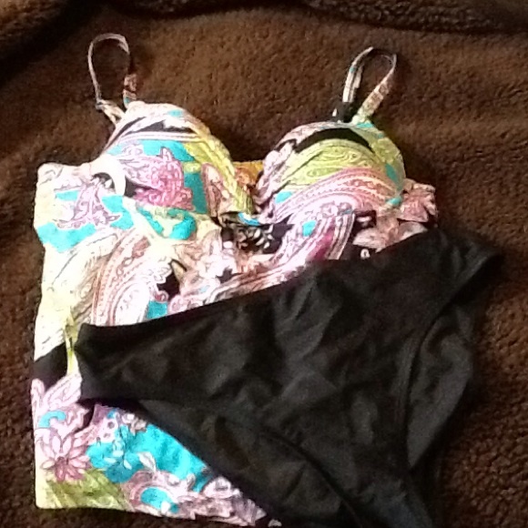 SOLD!   Tankini and bottoms