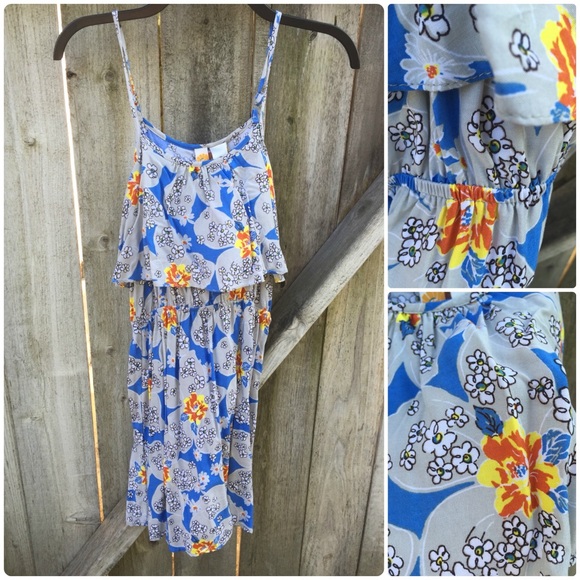NWT Ruffled summer/spring floral print dress