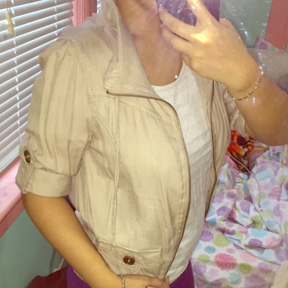 Wet Seal Beige Light Utility Jacket - Picture 1 of 3