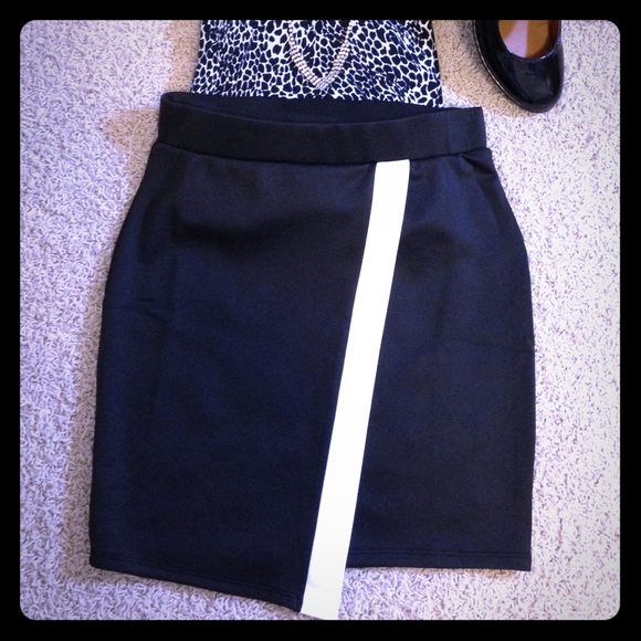 Charlotte Russe Dresses & Skirts - Black and White Skirt