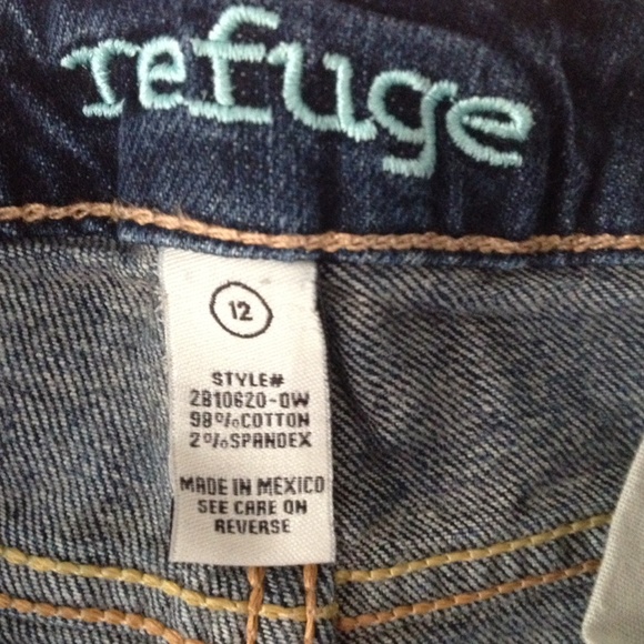 STAPLE DENIM SHORTS - Picture 3 of 3