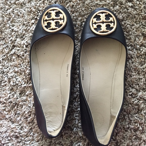 black Tory Burch flats