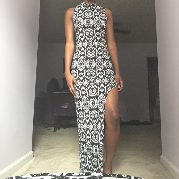 High neck maxi - Picture 3 of 3