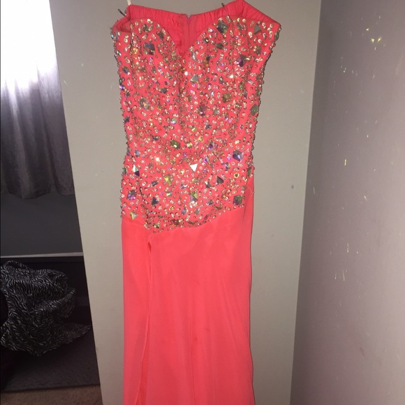 Coral Prom dress