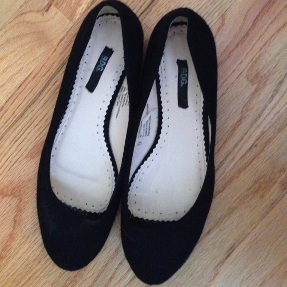 Urban outfitters black flats