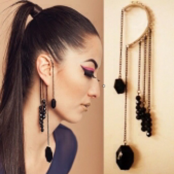 🆕 Dangling Ear Cuff! Coming soon! - Picture 1 of 1