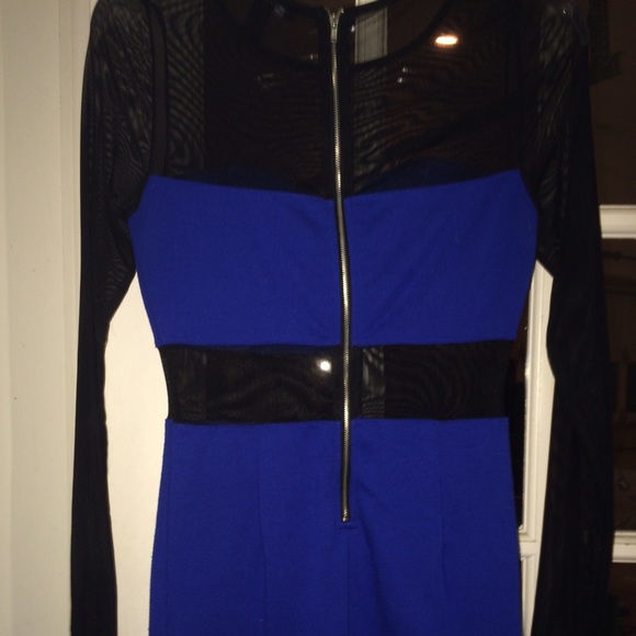 ♥️️️SOLD♥️Blue body con party/clubbing dress! - Picture 3 of 3