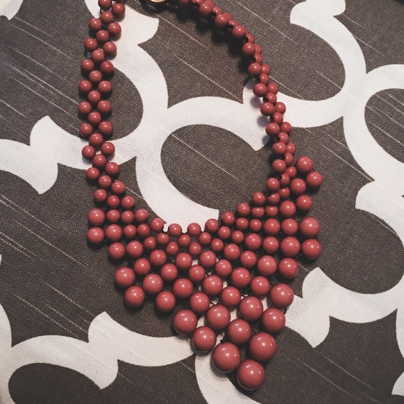 Jewelry - Mauve Bubble Bib Necklace