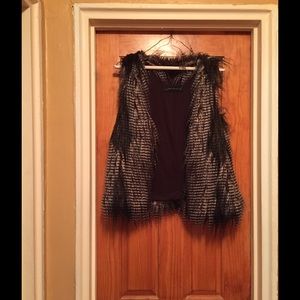 Zara fur vest