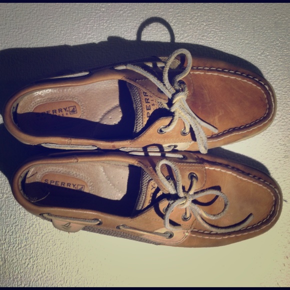 Brown leather SPERRY top-siders