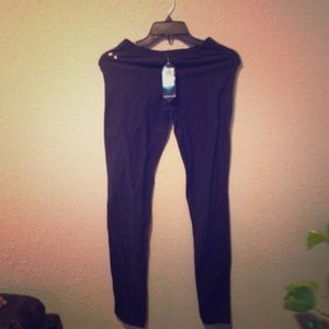 New black under armour leggings