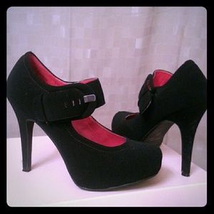 Black Hidden Platform High Heel