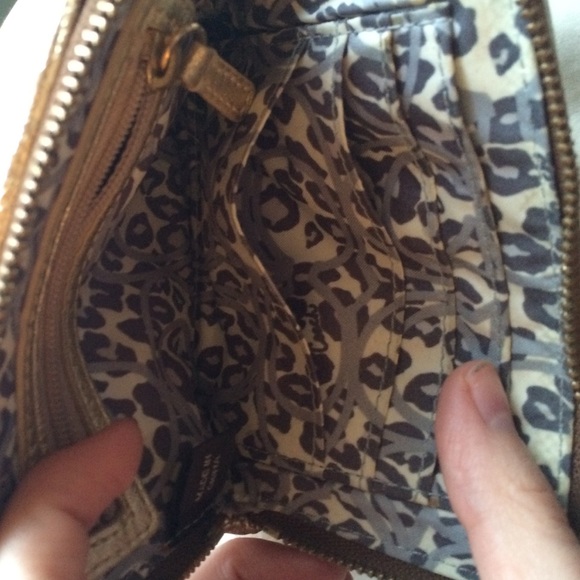Gold Coach wristlet - Picture 3 of 4