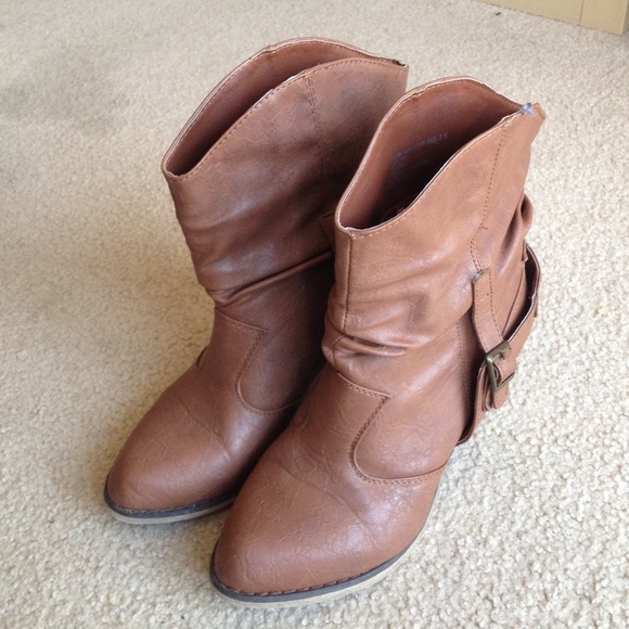 Short Western Boots