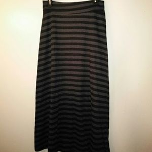 Black & gray maxi skirt