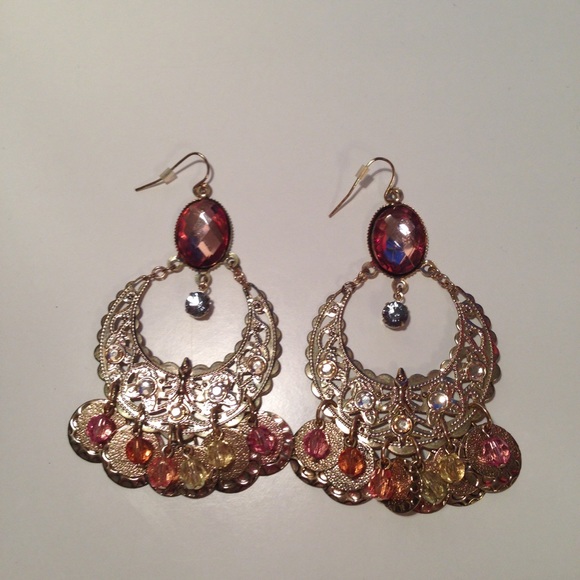 Fabulously fun earrings! - Picture 1 of 2