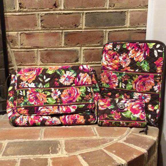 Vera Bradley bundle ..wallet NOT included