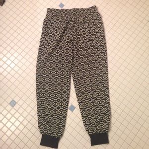 Patterned joggers