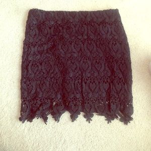 Lace skirt