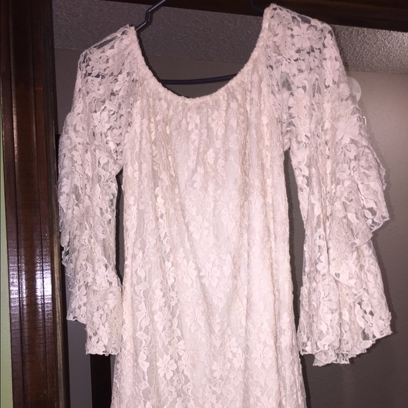 Elan off the shoulder Ivory lace