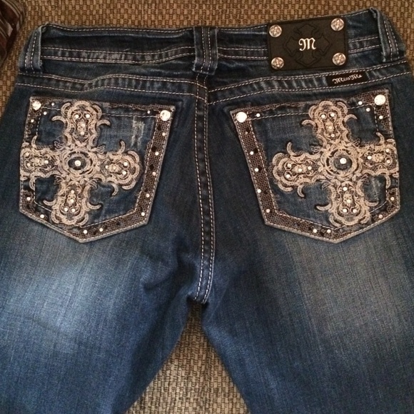 Miss Me boot cut jeans. Size 29