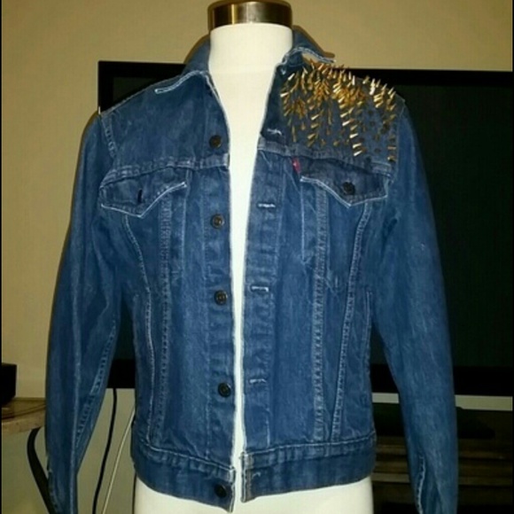 SOLD - Picture 1 of 2