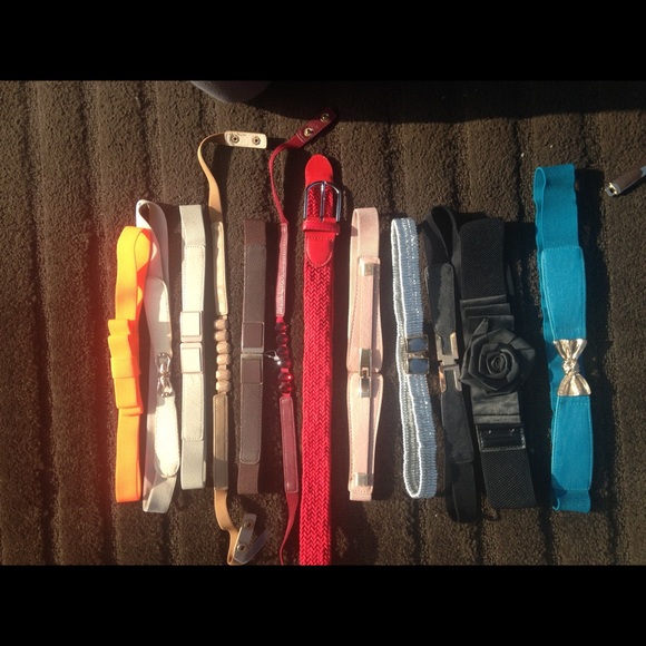 NEW LOT OF 12 STRETCHY BELTS VARIETY OF COLORS