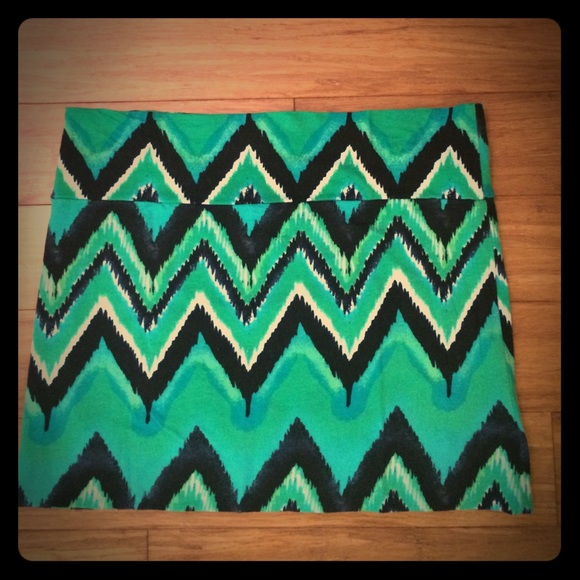 Mini Chevron Bodycon Skirt