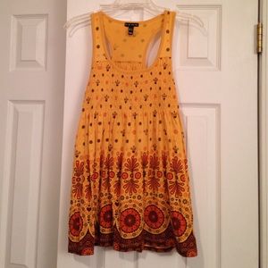 Tank top. Size medium