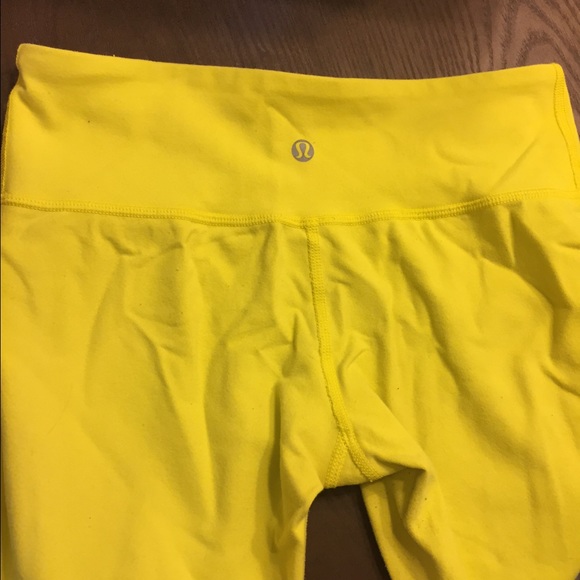 Lululemon Wunder Under Crops