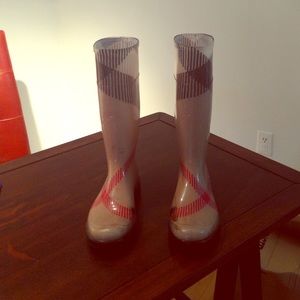 Burberry rainboots