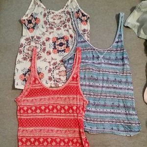 3 Tanks Tops