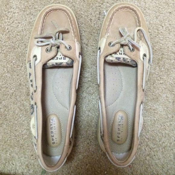Sperrys!