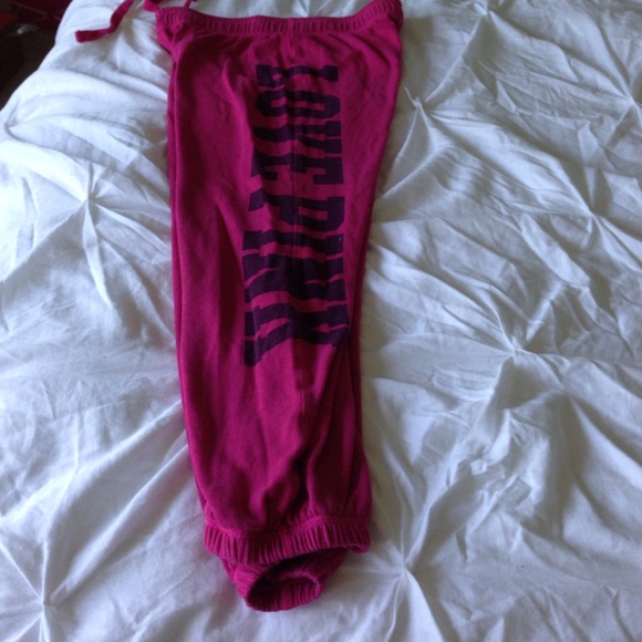PINK sweatpants !