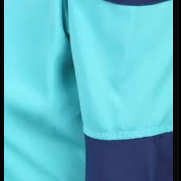 Lace - Picture 2 of 4