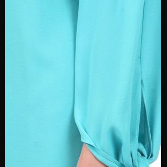 Lace - Picture 3 of 4