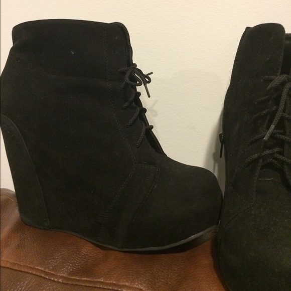 Boots wedges