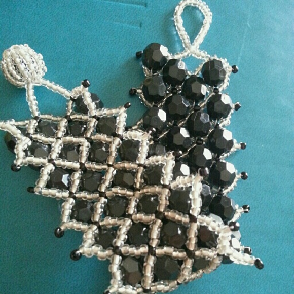 Handmade beaded reversible bracelet