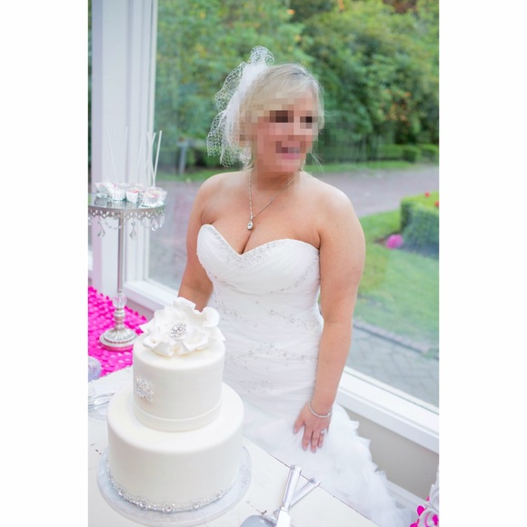 Mori Lee wedding dress - Picture 2 of 4