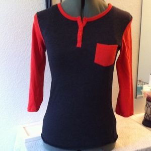 Young Women's long sleeved shirt!