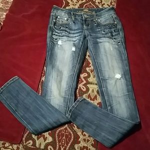 Almost Famous Grommet Skinny Jeans Sz 0 Nearly New