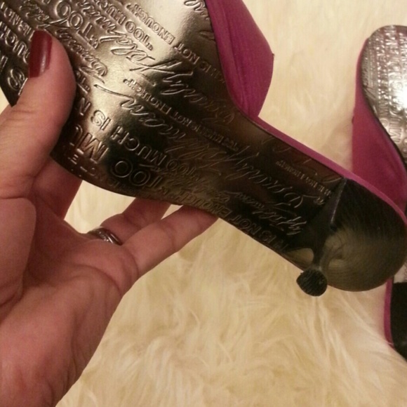 SOLD. Beverly Feldman Stilleto Heels Size 7.5 - Picture 3 of 4