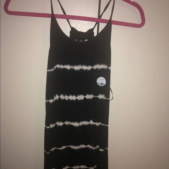 Volcom dress - Picture 1 of 3