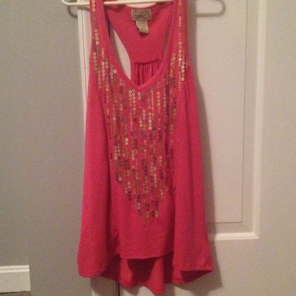 Coral tank top
