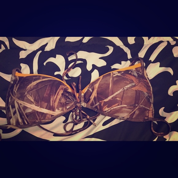 Camo swimming suit top 👙