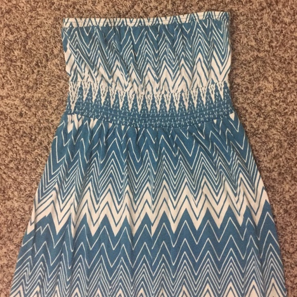 Zig-Zag Dress - Picture 1 of 3