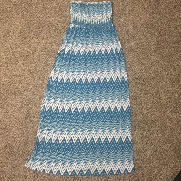 Zig-Zag Dress - Picture 2 of 3