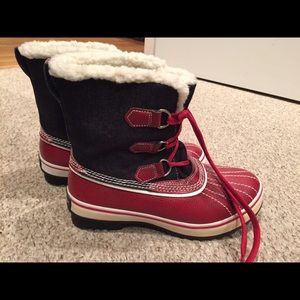 Sketchers snow boots
