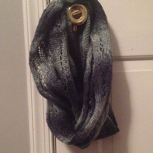 Infinity scarf